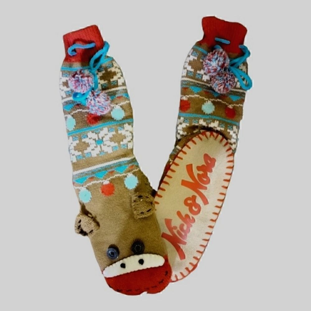 NICK & NORA Slippers   Reindeer  S/M 5 - 7.5  Faux Suede Soles Pom Poms